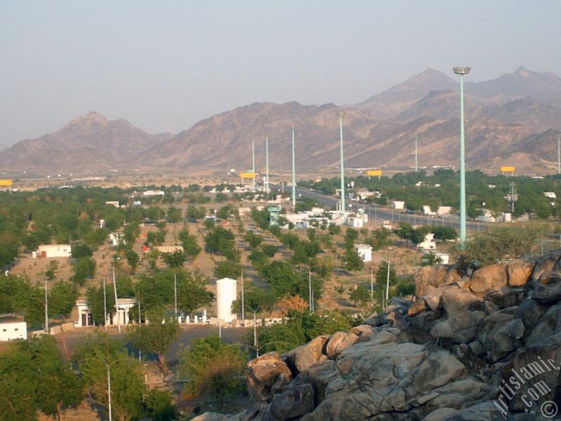 A picture of a part of the Field of Arafah taken from the Hill of Arafah in Mecca city of Saudi Arabia.
