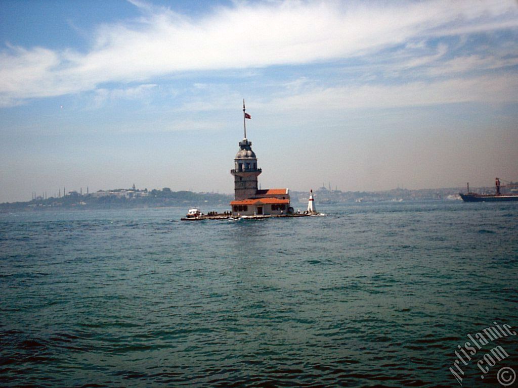 View of Kiz Kulesi (Maiden`s Tower) located in the Bosphorus from the shore of Uskudar in Istanbul city of Turkey.
